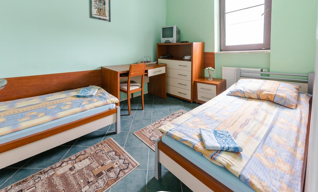 Adeo Hostel Białystok Værelse billede